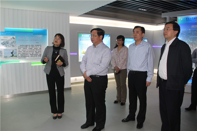 王正喜、周勇到鼓樓區(qū)考察調(diào)研