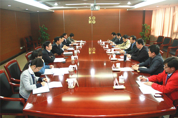 省鹽業(yè)集團領導到控股集團考察交流