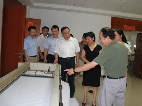 團(tuán)省委萬(wàn)聞華書(shū)記一行到蘇豪控股集團(tuán)調(diào)研