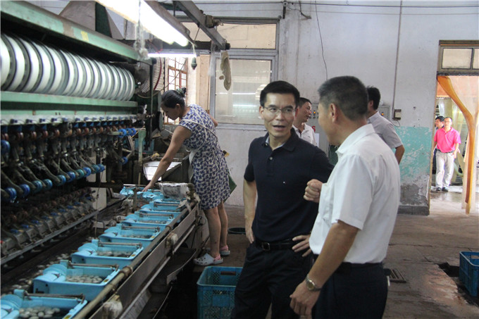 蘇豪股份深入開(kāi)展“三嚴(yán)三實(shí)”專題調(diào)研