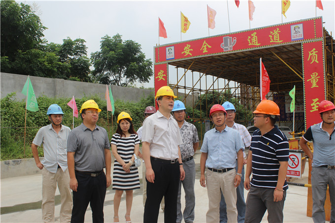 建設(shè)集團(tuán)對(duì)溧水、江寧項(xiàng)目進(jìn)行安全生產(chǎn)大檢查