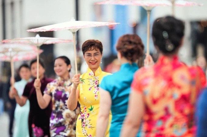 中國絲瓷藝術生活展(英國站)在倫敦隆重開幕