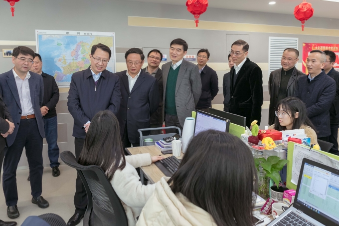 郭元強副省長到弘業(yè)股份調(diào)研跨境電商業(yè)務(wù)