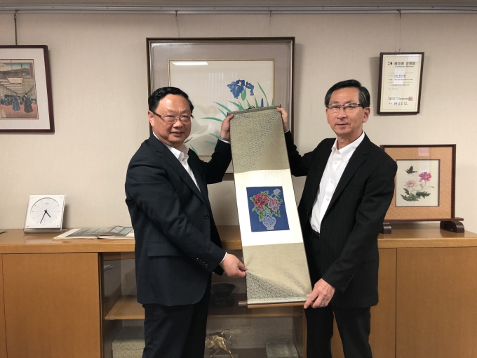 王正喜董事長(zhǎng)參加日本大阪第二十三屆江蘇省出口商品展覽會(huì)并拜訪日韓客戶(hù)